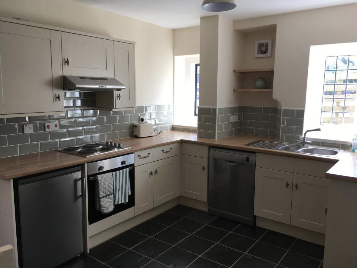 Cosy Arts & Crafts Cottage With Stunning Views Brecon Exterior foto